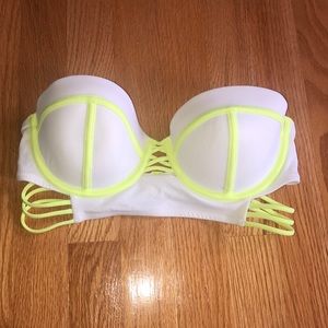 VS Bandeau Bikini Top👙